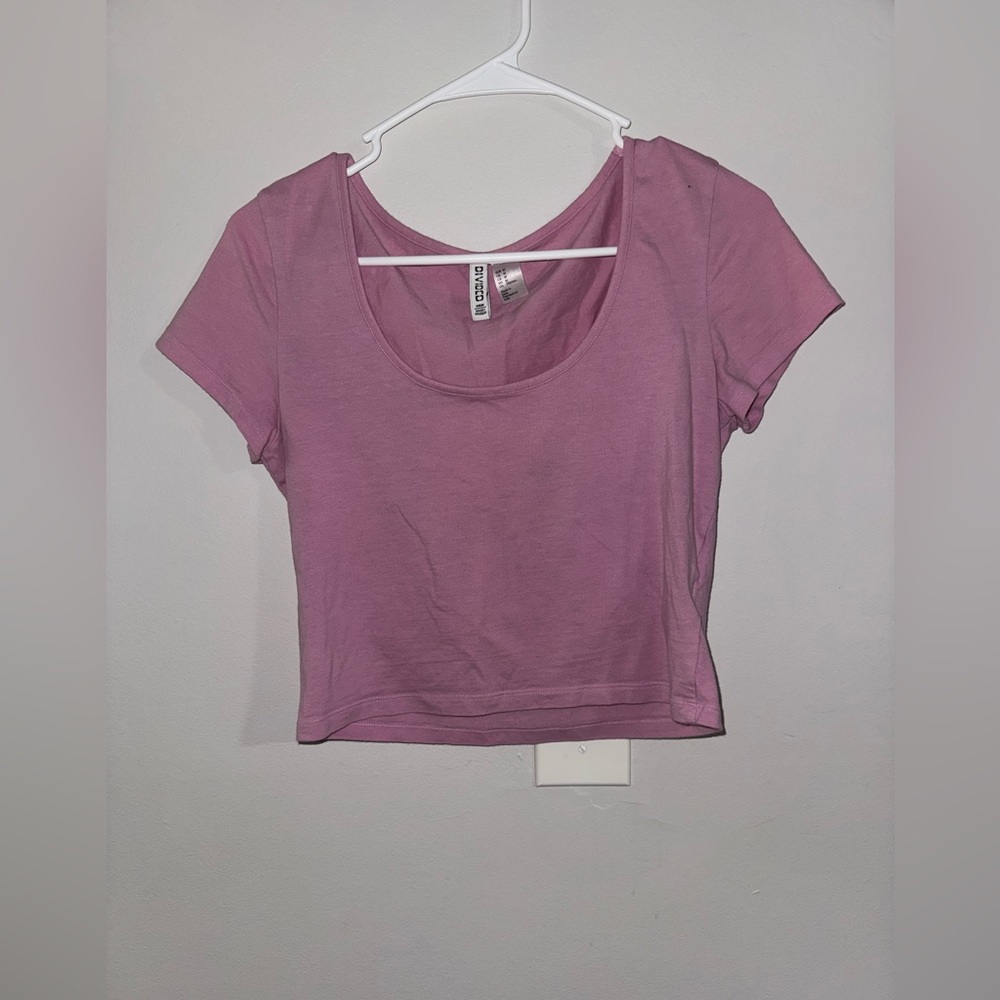 Divided by H&M Light Pink Cropped Top - Size M - Short Sleeve Baby Tee